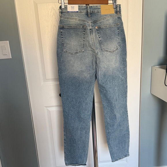 H&M Mom Jeans size 4 - NWT! - Picture 7 of 7